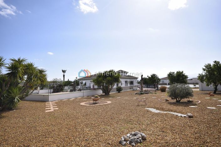 Image No.14-4 Bed Villa for sale