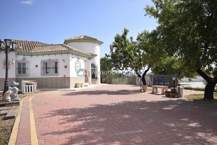 Image No.18-4 Bed Villa for sale