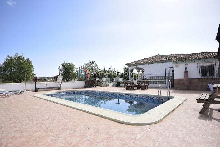 Image No.8-4 Bed Villa for sale