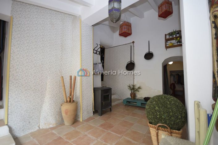 Image No.9-3 Bed Townhouse for sale