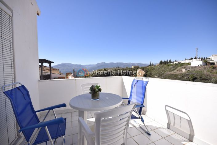 Image No.20-5 Bed Townhouse for sale