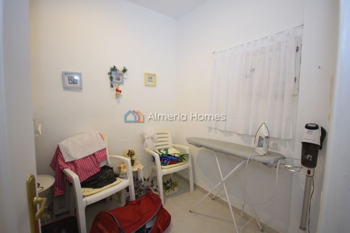 Image No.29-5 Bed Townhouse for sale