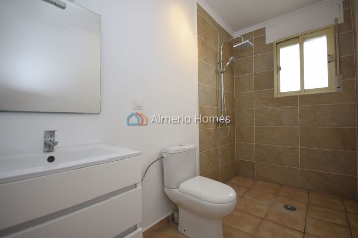 Image No.25-4 Bed Villa for sale