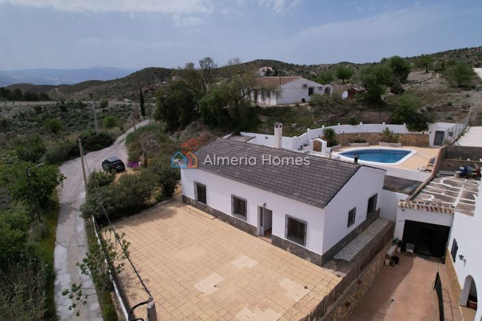 Image No.6-4 Bed Villa for sale
