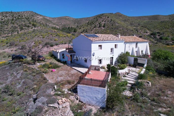 Image No.4-6 Bed Country House for sale