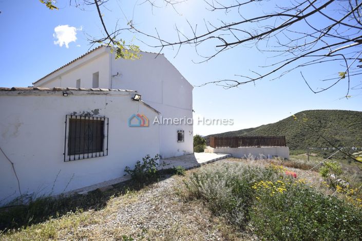 Image No.9-6 Bed Country House for sale