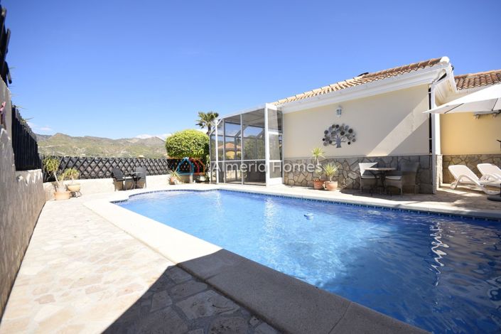 Image No.3-3 Bed Villa for sale