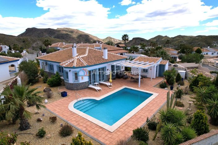 Image No.12-3 Bed Villa for sale