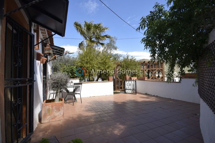 Image No.13-3 Bed Country House for sale