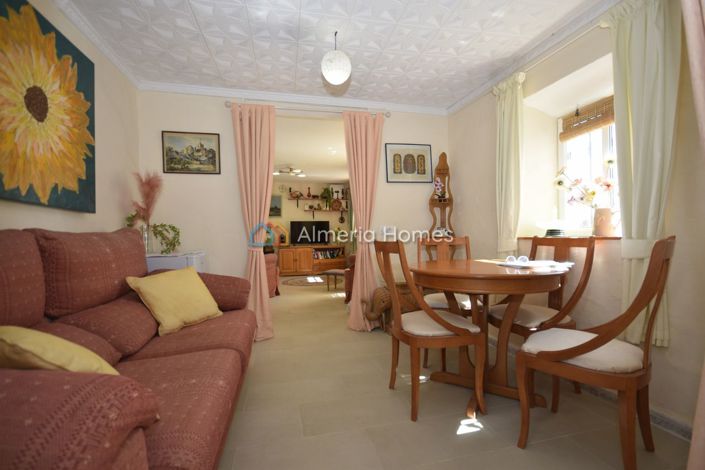 Image No.15-3 Bed Townhouse for sale