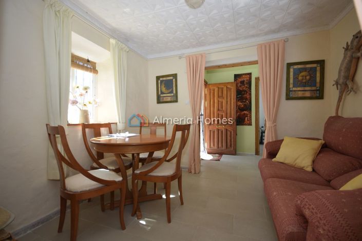 Image No.16-3 Bed Townhouse for sale