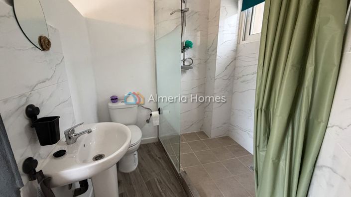 Image No.27-3 Bed Villa for sale