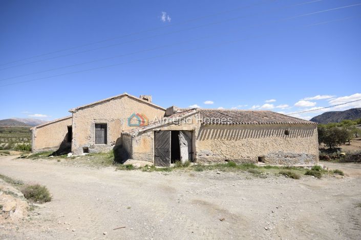 Image No.22-4 Bed Country House for sale