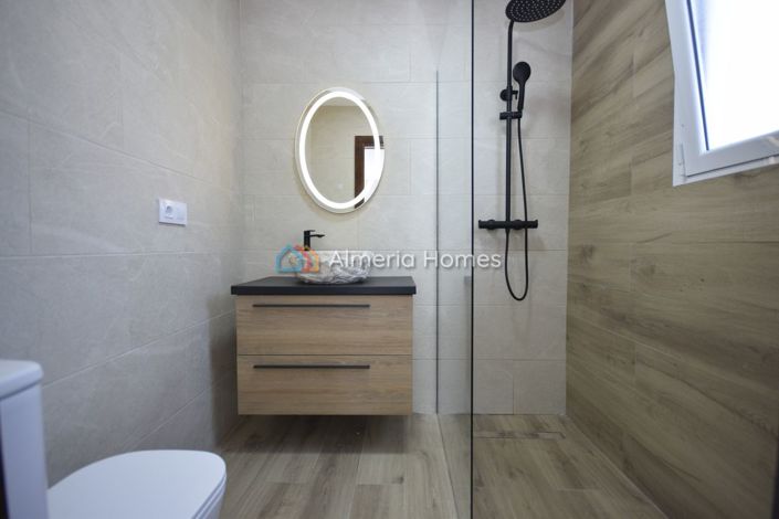 Image No.28-3 Bed Villa for sale