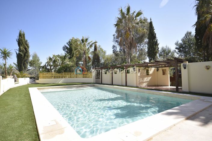 Image No.4-3 Bed Villa for sale
