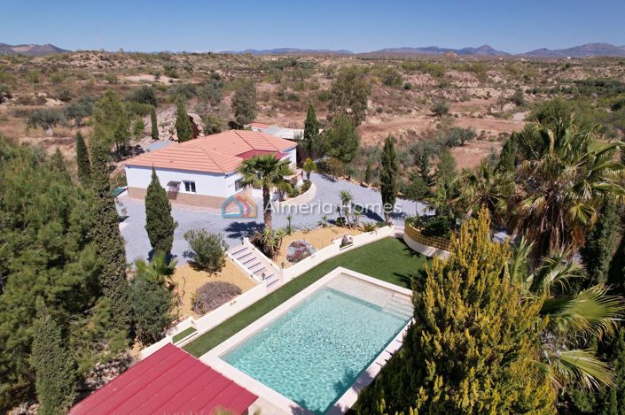 Image No.10-3 Bed Villa for sale