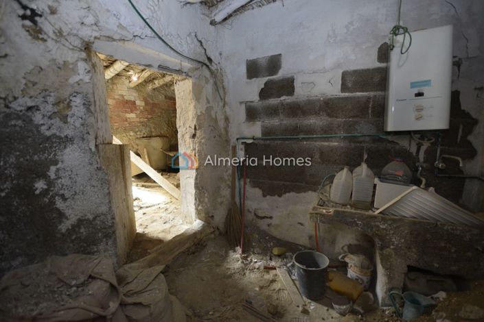 Image No.15-4 Bed Townhouse for sale