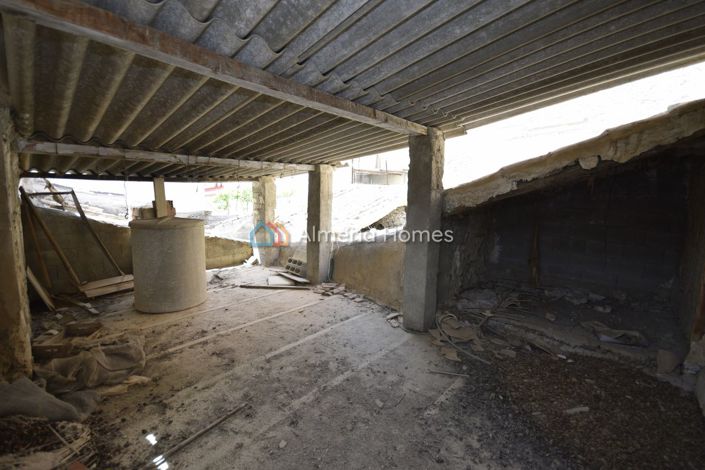 Image No.22-4 Bed Townhouse for sale