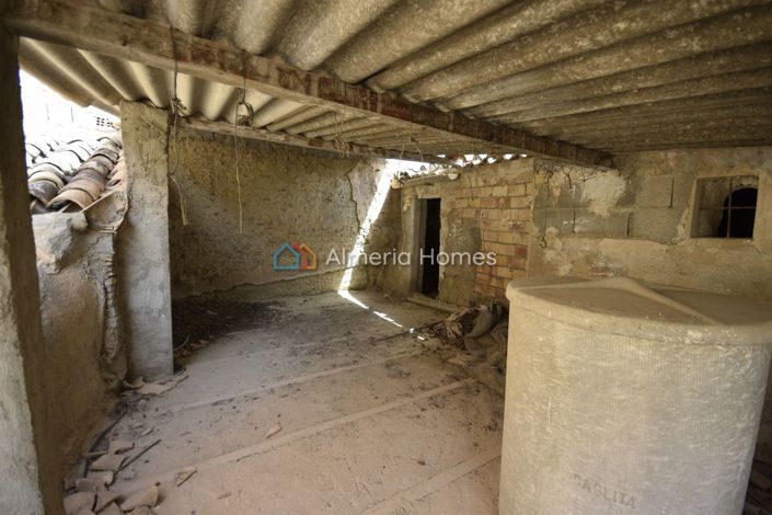 Image No.23-4 Bed Townhouse for sale