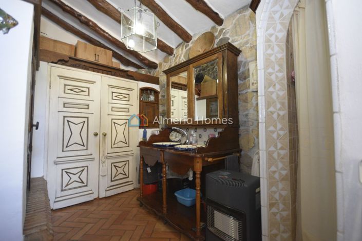 Image No.22-3 Bed Country House for sale