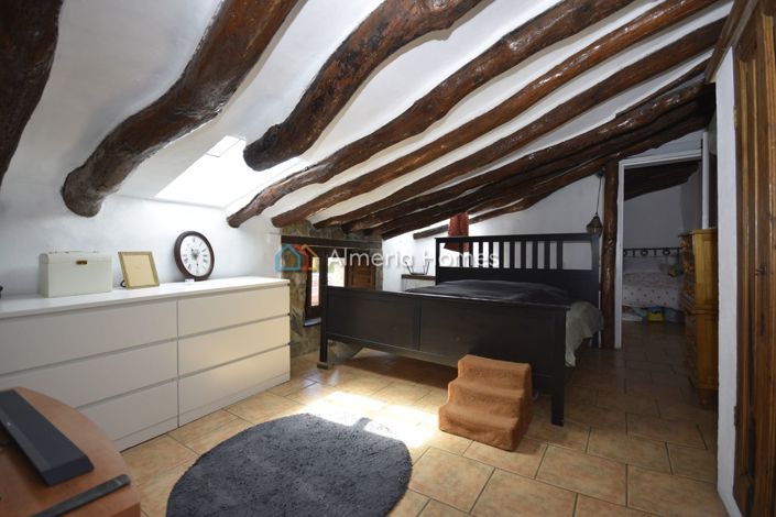 Image No.23-3 Bed Country House for sale