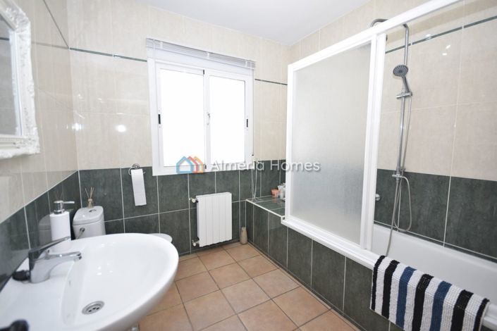 Image No.21-4 Bed Villa for sale