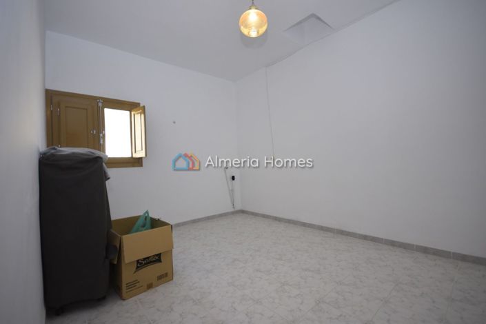 Image No.18-5 Bed Villa for sale