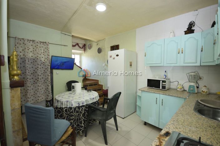 Image No.18-3 Bed Country House for sale