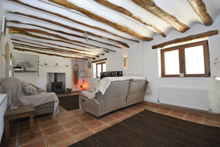 Image No.19-5 Bed Country House for sale