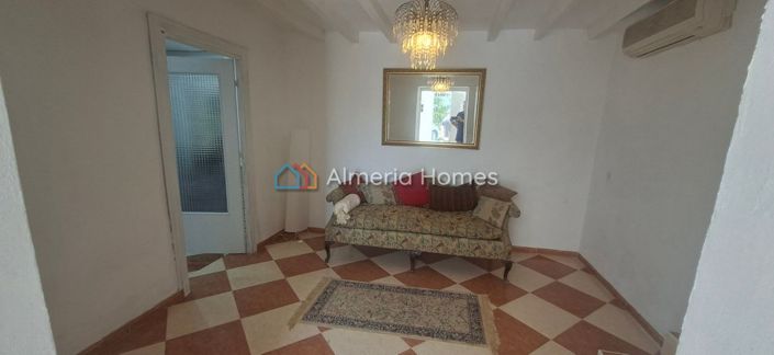 Image No.11-4 Bed Country House for sale