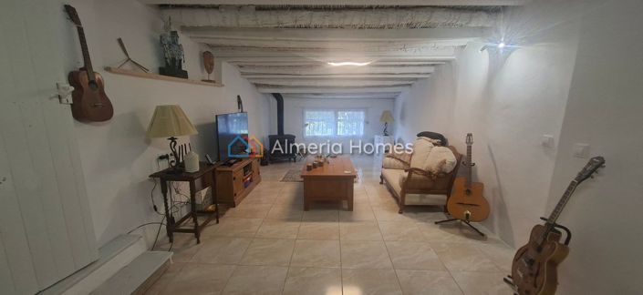 Image No.12-4 Bed Country House for sale