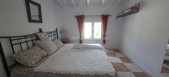 Image No.18-4 Bed Country House for sale