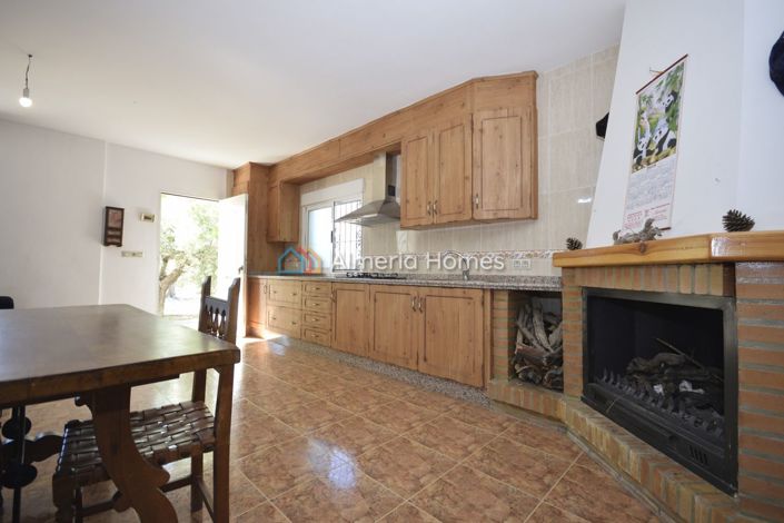 Image No.11-2 Bed Country House for sale
