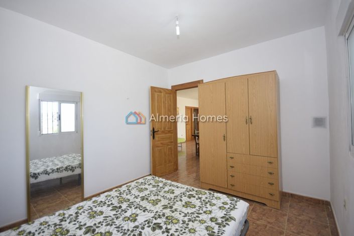 Image No.14-2 Bed Country House for sale