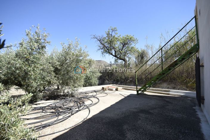 Image No.23-2 Bed Country House for sale