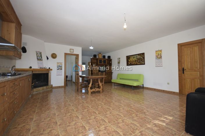 Image No.8-2 Bed Country House for sale