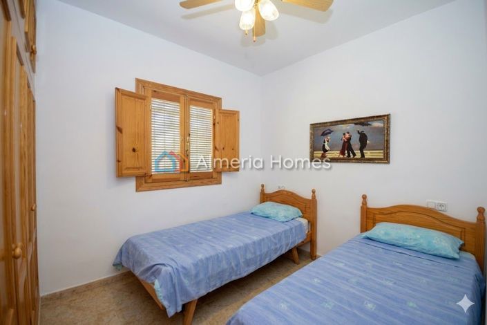 Image No.30-5 Bed Villa for sale