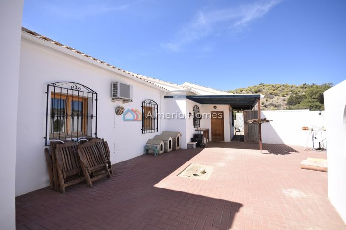 Image No.8-5 Bed Villa for sale