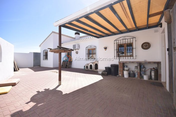 Image No.9-5 Bed Villa for sale