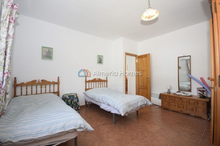 Image No.15-3 Bed Villa for sale