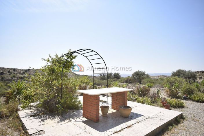 Image No.24-3 Bed Villa for sale