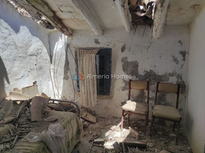 Image No.16-7 Bed Village House for sale