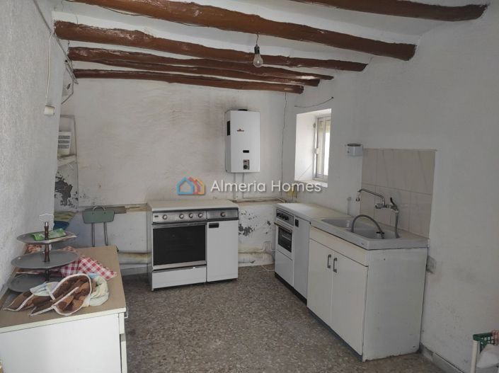 Image No.2-7 Bed Village House for sale