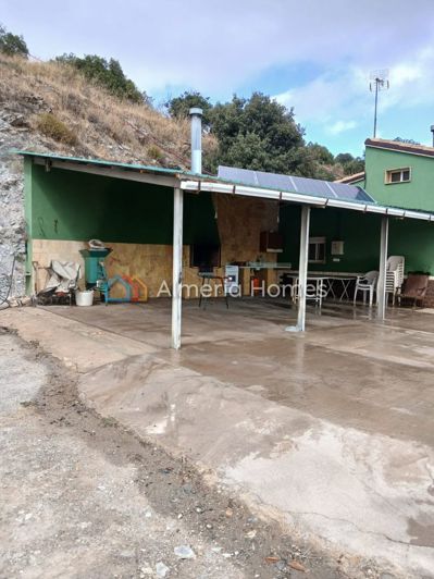 Image No.17-3 Bed Country House for sale