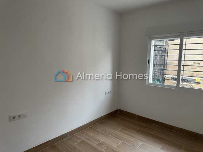 Image No.17-2 Bed Apartment for sale
