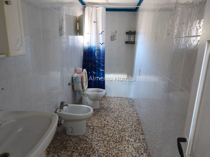 Image No.16-2 Bed Country House for sale
