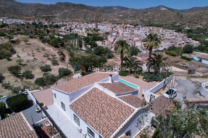 Image No.5-4 Bed Villa for sale