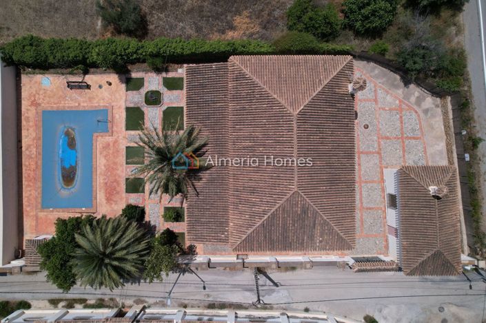 Image No.4-4 Bed Villa for sale