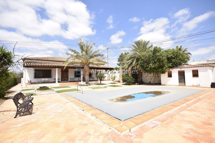 Image No.5-4 Bed Villa for sale