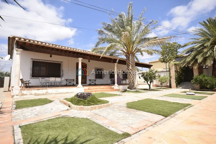 Image No.8-4 Bed Villa for sale